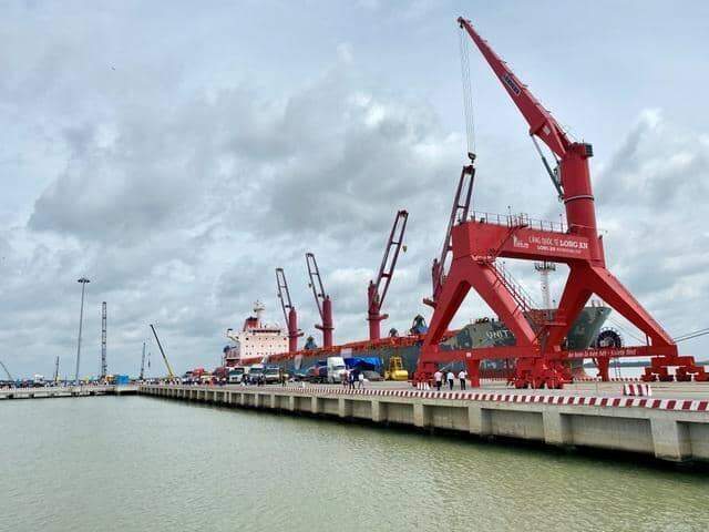 Xây dựng Long An thành Trung tâm logistics