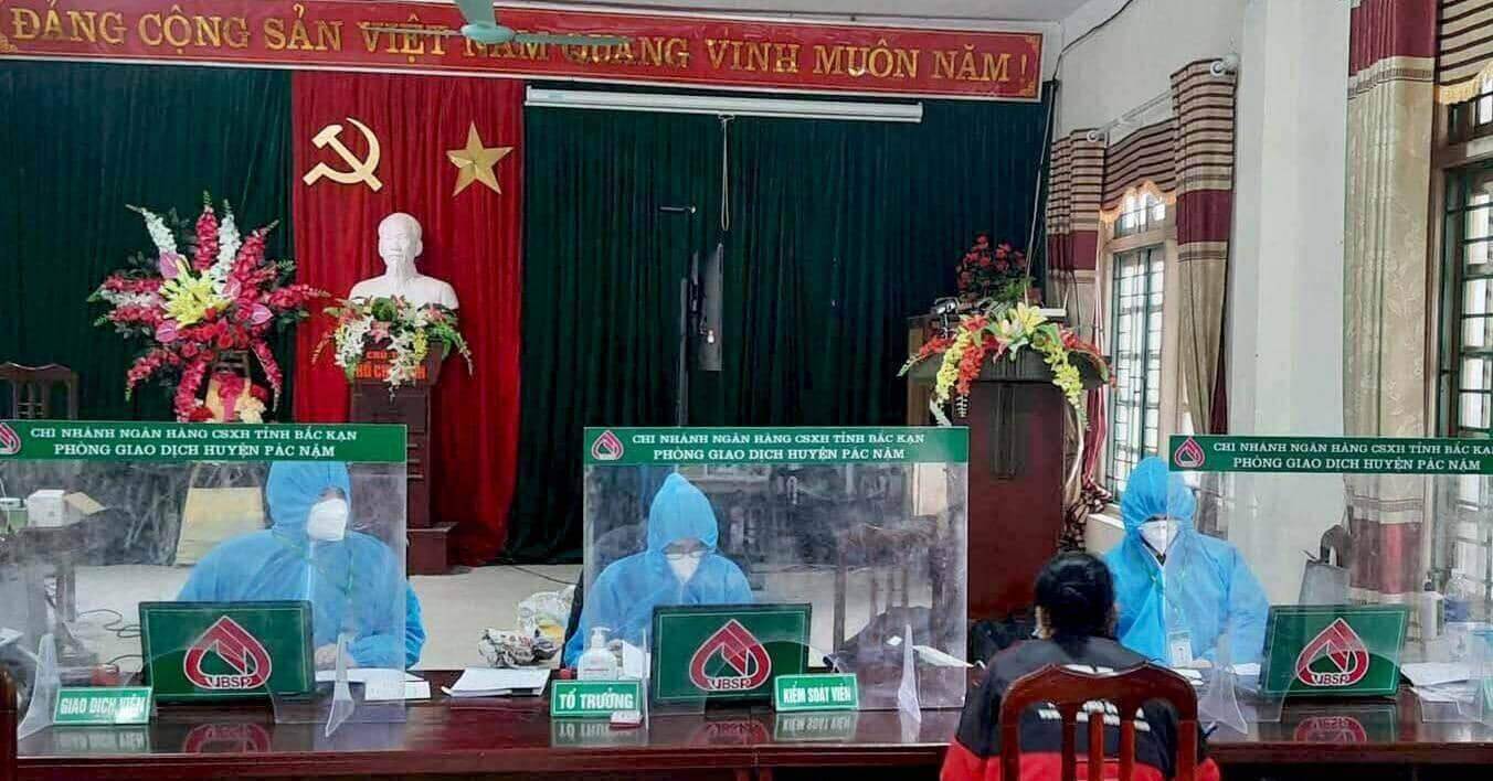 NHCSXH Chi nhánh Bắc Kạn xuất sắc hoàn thành “nhiệm vụ kép”. NHCSXH Chi nhánh Bắc Kạn xuất sắc hoàn thành “nhiệm vụ kép”.
