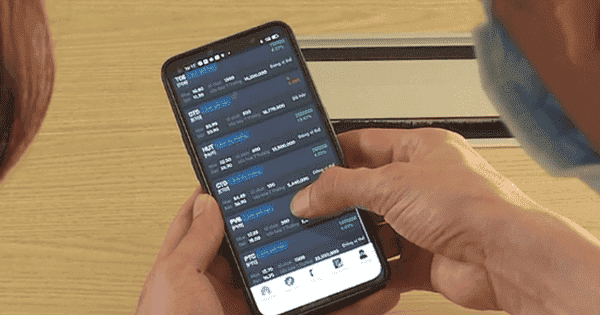 Cảnh giác thủ đoạn lừa đảo từ các app đầu tư chứng khoán giả mạo
