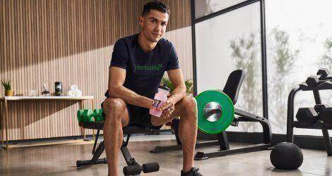 Herbalife tiếp tục là nhà tài trợ dinh dưỡng chính thức của Cristiano Ronaldo