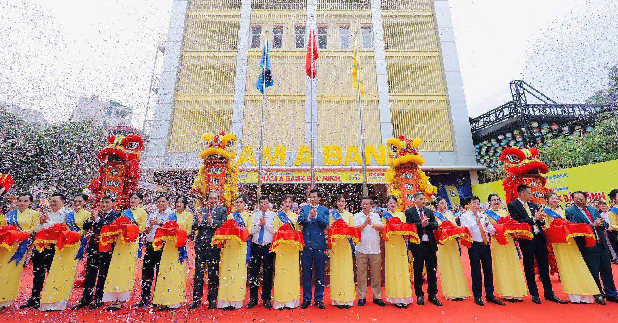 Nam A Bank hoàn thành chiến lược mở rộng mạng lưới năm 2023, nâng tổng số đơn vị kinh doanh lên gần 250 điểm