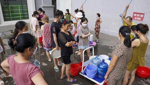 Giá nước sạch Hà Nội sắp tăng lần đầu sau 10 năm