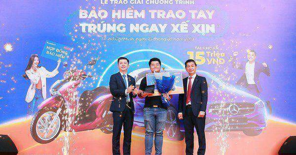 Trao thưởng xe Mercedes cho khách hàng tham gia bảo hiểm tại Sacombank