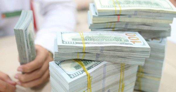 Áp lực tăng giá trong ngân hàng