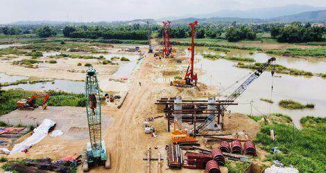 Ba đường găng tiến độ trên cao tốc Quảng Ngãi