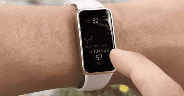 Các mẫu smartwatch đáng mua hiện nay