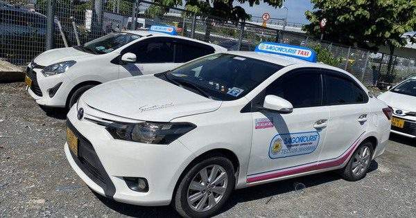 Cục Hàng không Việt Nam ‘tuýt còi’ gian lận cước taxi tại sân bay Tân Sơn Nhất