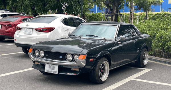 ‘Hồi xuân’ xe cổ Toyota Celica 1973 tại Việt Nam