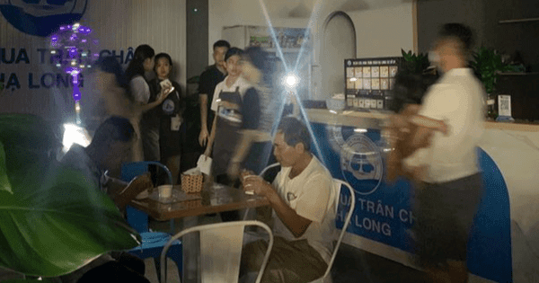 Nhiều nơi vẫn mất điện vào ban đêm