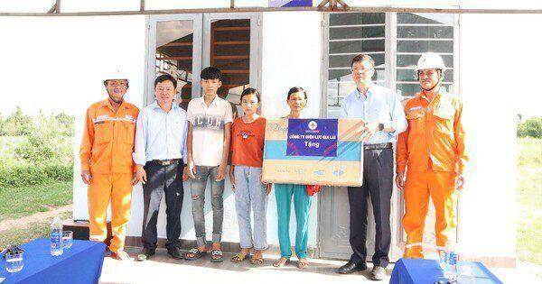 PC Gia Lai bàn giao nhà Tình nghĩa tặng các gia đình đặc biệt khó khăn