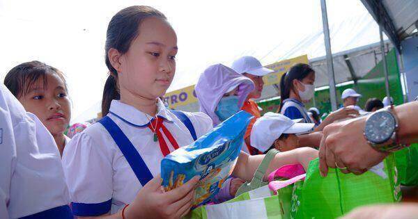 Sữa Cô gái Hà Lan hưởng ứng ngày môi trường thế giới tại Bình Dương