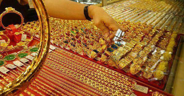 Thế giới 56 triệu, SJC hơn 67 triệu đồng