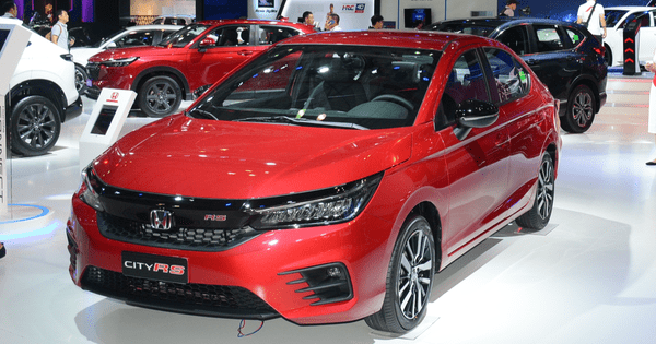 Tiêu thụ sedan hạng B giảm hơn 60%, Toyota Vios thay đổi vẫn kém sức hút