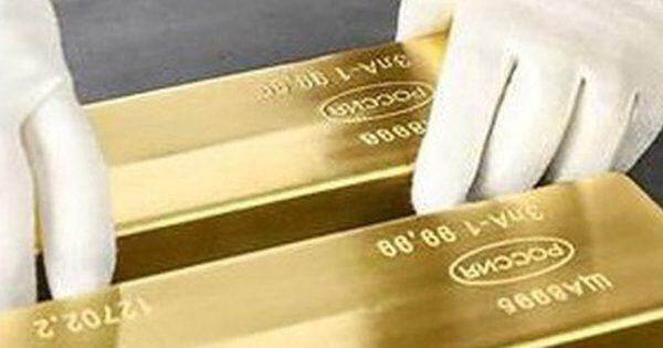 Giá vàng cắm đầu lao dốc