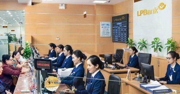 Nhiều Phó Tổng giám đốc của LPBank cùng đăng ký bán cổ phiếu