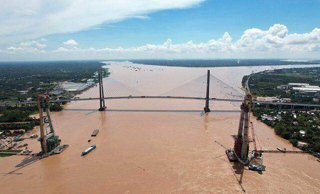 Hai mươi năm, hai dự án, một chuyện dân sinh
