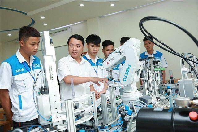 Bộ trưởng Đào Ngọc Dung: Số lao động có bằng cấp, chứng chỉ mới đạt 26.4%