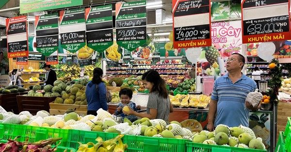 Chạy đua giảm giá, khuyến mãi