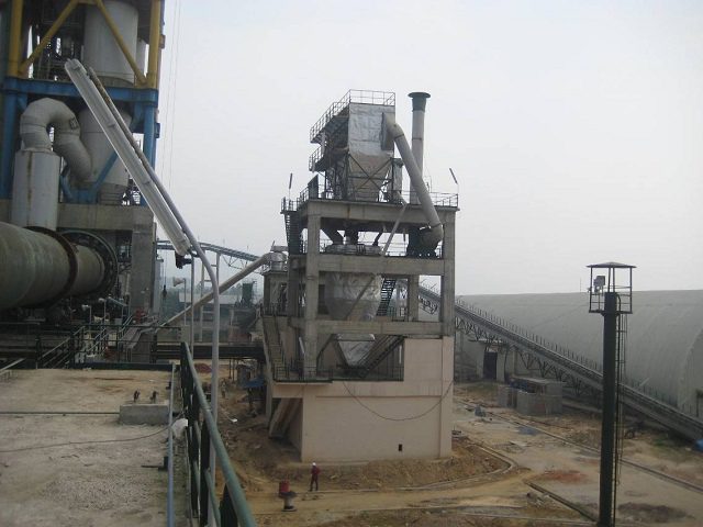 Doanh thu tăng 49% trong quý 2, Xi măng Sài Sơn vẫn báo lãi giảm 30%