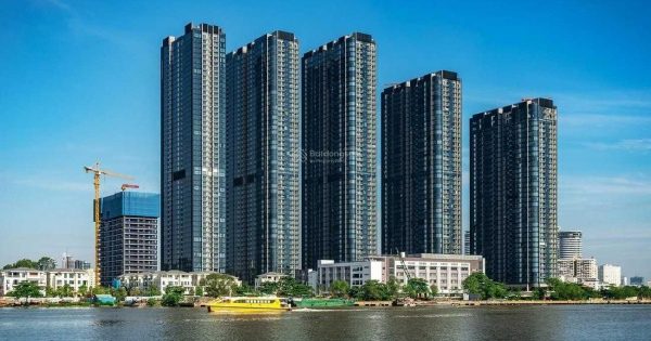 Giá căn hộ chênh lệch đến 30 lần so với thu nhập người dân TP HCM