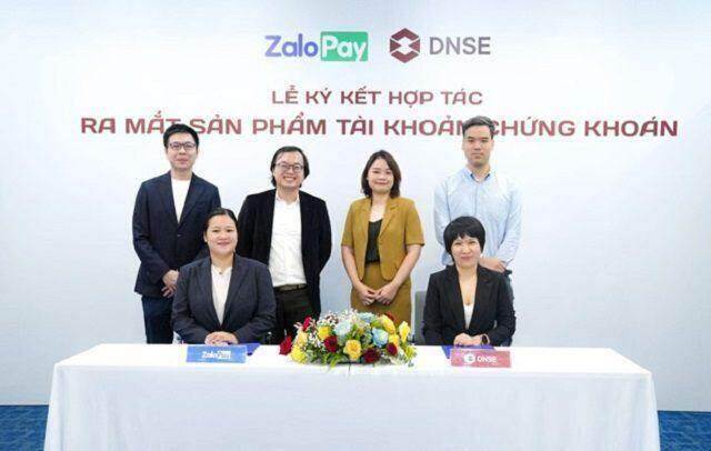 Hợp tác cùng DNSE, ZaloPay trở thành ví điện tử đầu tiên hỗ trợ đầu tư chứng khoán