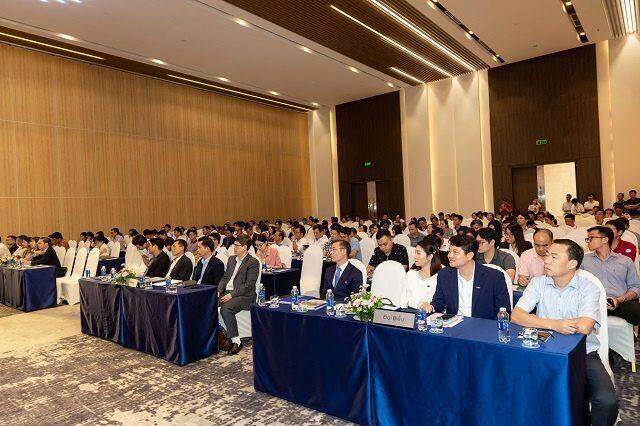 “Một số doanh nghiệp bán tống bán tháo dự án cho nước ngoài để sinh tồn”