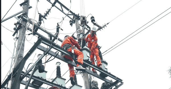 Nước cuồn cuộn đổ về hồ thủy điện miền Bắc, sản lượng phát điện tăng vọt