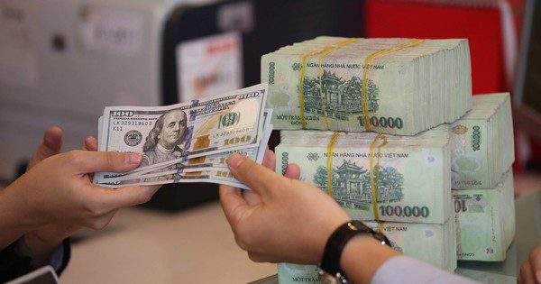 Thanh khoản dồi dào, lãi suất liên ngân hàng giảm sâu