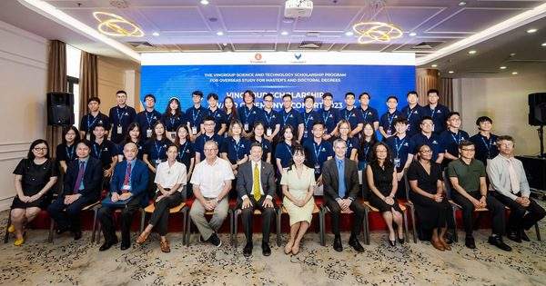Vingroup trao 120 tỷ đồng Học bổng Khoa học Công nghệ năm 2023