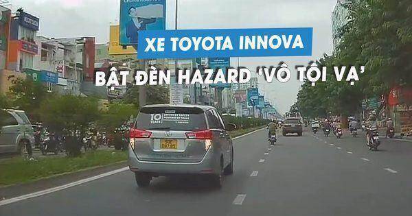 Xe Toyota Innova bật đèn cảnh báo nguy hiểm ‘vô tội vạ’, thản nhiên đi… dạo phố