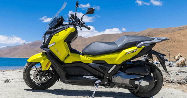 Xe tay ga Trung Quốc trang bị động cơ 350 phân khối, đấu Honda ADV 350