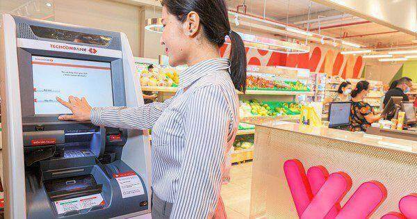 Techcombank mua hàng trăm nghìn voucher của Winmart, Winmart+
