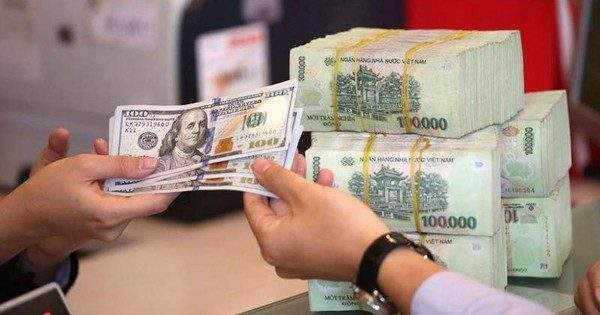 Thận trọng với rủi ro mất giá tiền đồng trong nửa cuối năm 2023