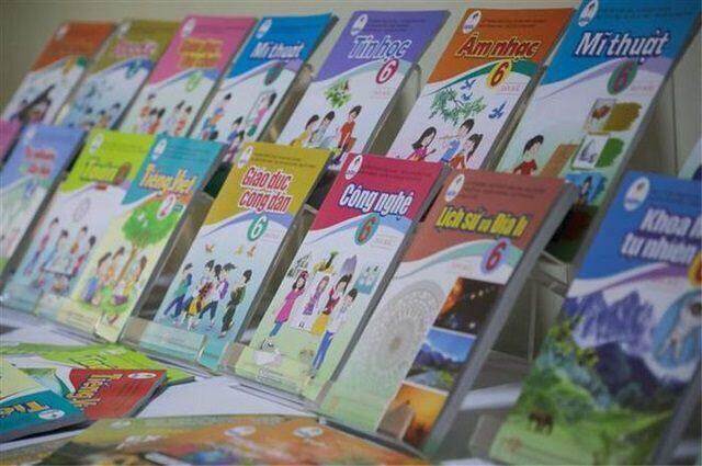 Cung ứng sách giáo khoa: Đâu phải không có cách!