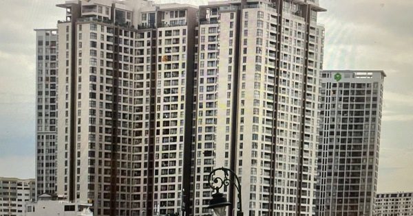 Phát Đạt-Phú Mỹ Hưng nói gì về khu đất 132 Bến Vân Đồn bị tạm ngừng giao dịch?