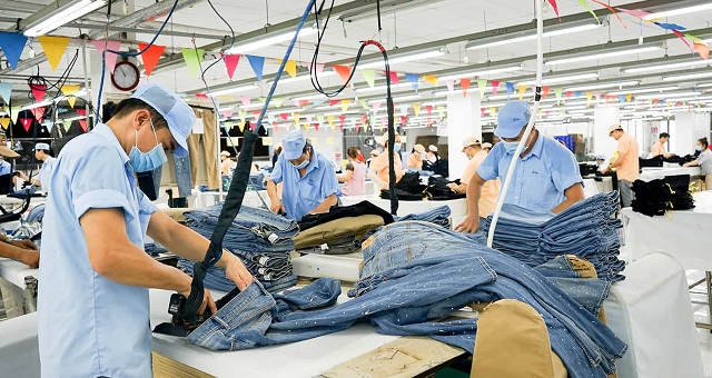 Cổ phiếu ở vùng đỉnh lịch sử, một doanh nghiệp may sắp trả cổ tức 30%