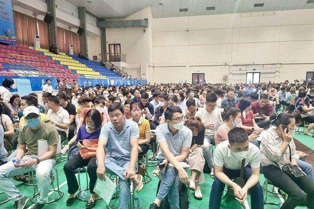 Có ‘sổ đỏ’ vẫn mua nhà xã hội NHS Trung Văn, 7 trường hợp bị hủy