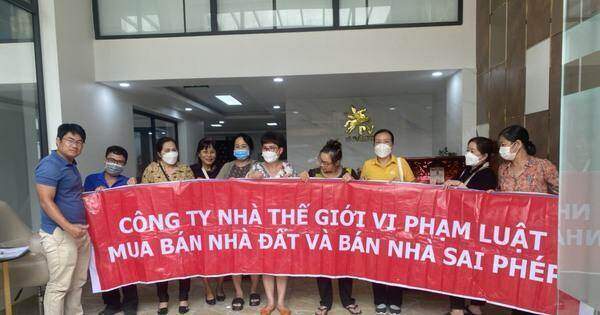 Khách hàng ‘mòn mỏi’ chờ sổ hồng