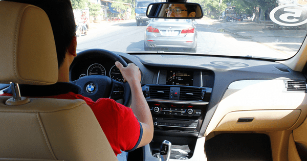 Lái xe hybrid đúng cách để tiết kiệm nhiên liệu