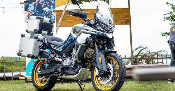 Mô tô địa hình CF 800MT Touring về Việt Nam, giá 255 triệu đồng