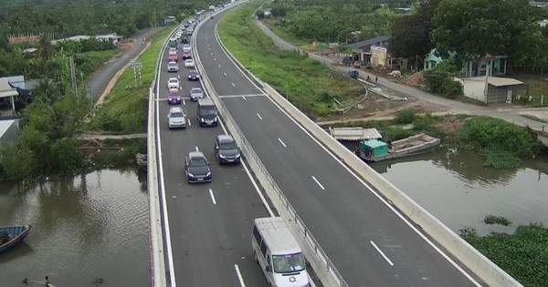 Trình Chính phủ mở rộng cao tốc TP.HCM – Trung Lương