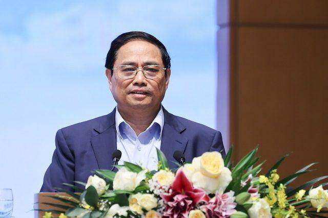 Thủ tướng: Một hoặc hai hội nghị không thể giải quyết hết những vấn đề bất động sản đặt ra, khó ở đâu tháo gỡ ở đó