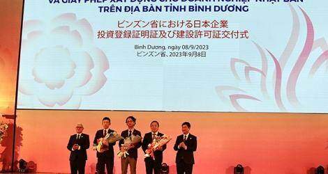 Bình Dương trao giấy phép đầu tư cho 3 doanh nghiệp Nhật Bản