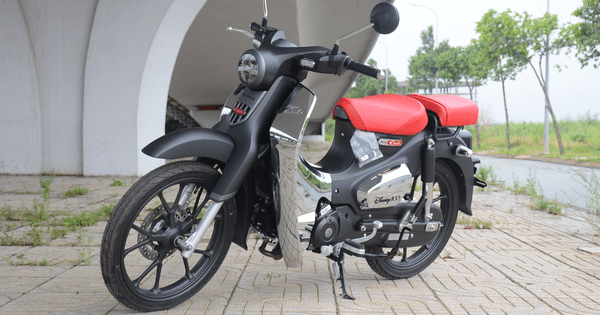 Honda Super Cub ‘độc, lạ’ về Việt Nam, dành cho dân sành chơi và chịu chơi
