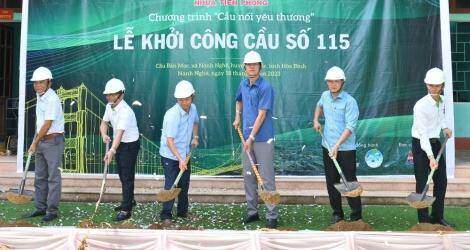 Nhựa Tiền Phong đưa cây cầu yêu thương số 115 đến với người dân vùng cao Hòa Bình