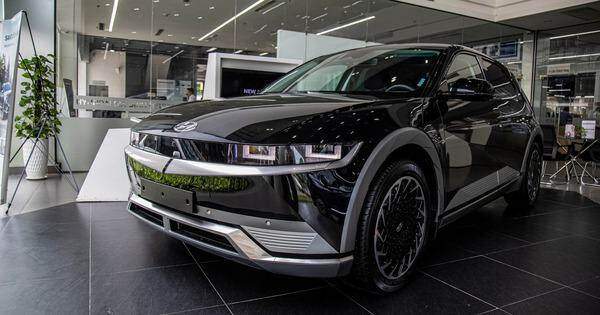 ‘Soi’ thực tế Hyundai Ioniq 5 lắp ráp Việt Nam, giá 1,45 tỉ đồng ‘Soi’ thực tế Hyundai Ioniq 5 lắp ráp Việt Nam, giá 1,45 tỉ đồng