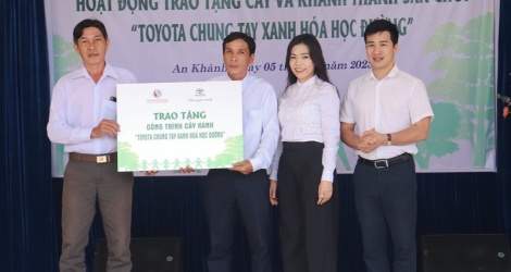 Toyota Việt Nam tiếp tục hành trình xanh hóa học đường