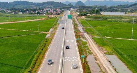 Tư lệnh ngành Giao thông nêu 4 bài học từ cao tốc Bắc – Nam, đoạn Ninh Bình