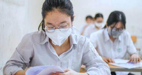Tuyển sinh đại học và áp lực học phí