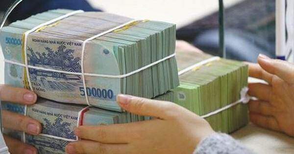 Sau kỳ nghỉ lễ, một ngân hàng lớn giảm mạnh 1% lãi suất tiền gửi